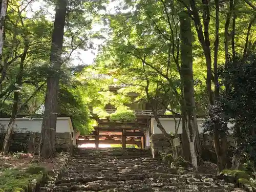 高源寺の山門