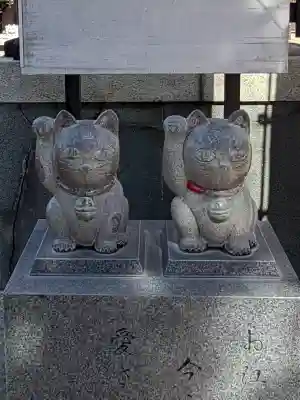今戸神社の{uncategorized: "未分類", other: "その他", undefined: "問題あり", building: "その他建物", grave: "お墓", sacred_gate: "鳥居", guardian: "狛犬", statue: "像", buddha: "仏像", history: "歴史", nature: "自然", garden: "庭園", animal: "動物", pagoda: "塔", temizu: "手水舎", mountain_gate: "山門・神門", sanctuary: "本殿・本堂", subordinate: "末社・摂社", art: "芸術", scenery: "景色", jizo: "地蔵", ema: "絵馬", goshuin: "御朱印", omikuji: "おみくじ", items: "授与品その他", amulet: "お守り", goshuincho: "御朱印帳", eats: "食事", festival: "お祭り", votive_dance: "神楽", shichigosan: "七五三参", wedding: "結婚式", experience: "体験その他", initially: "初詣", around: "周辺", anti_infection: "感染症対策"}