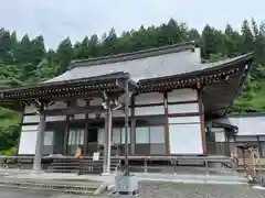 東薬寺の本殿