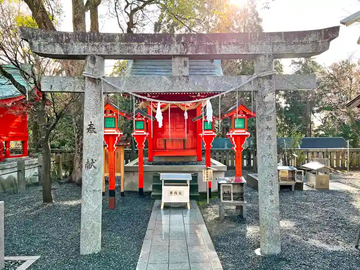 琴崎八幡宮の末社・摂社