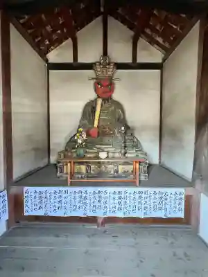 千蔵院(蓮華寺)の{uncategorized: "未分類", other: "その他", undefined: "問題あり", building: "その他建物", grave: "お墓", sacred_gate: "鳥居", guardian: "狛犬", statue: "像", buddha: "仏像", history: "歴史", nature: "自然", garden: "庭園", animal: "動物", pagoda: "塔", temizu: "手水舎", mountain_gate: "山門・神門", sanctuary: "本殿・本堂", subordinate: "末社・摂社", art: "芸術", scenery: "景色", jizo: "地蔵", ema: "絵馬", goshuin: "御朱印", omikuji: "おみくじ", items: "授与品その他", amulet: "お守り", goshuincho: "御朱印帳", eats: "食事", festival: "お祭り", votive_dance: "神楽", shichigosan: "七五三参", wedding: "結婚式", experience: "体験その他", initially: "初詣", around: "周辺", anti_infection: "感染症対策"}