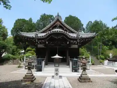 護国之寺の本殿・本堂