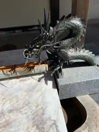 門戸厄神東光寺の手水舎