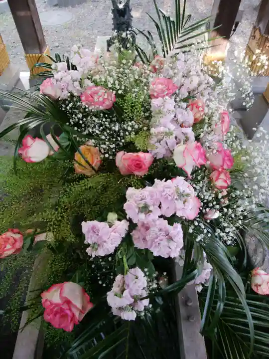 彌彦神社 (伊夜日子神社)の手水舎