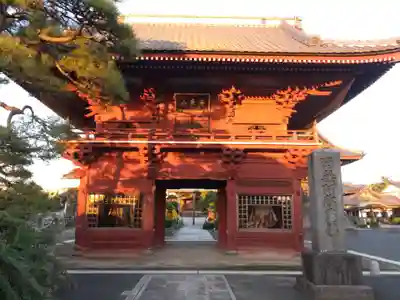 徳願寺の山門・神門