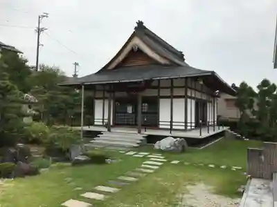 長高寺の本殿・本堂