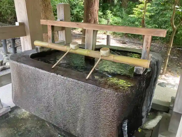 白旗神社の手水舎