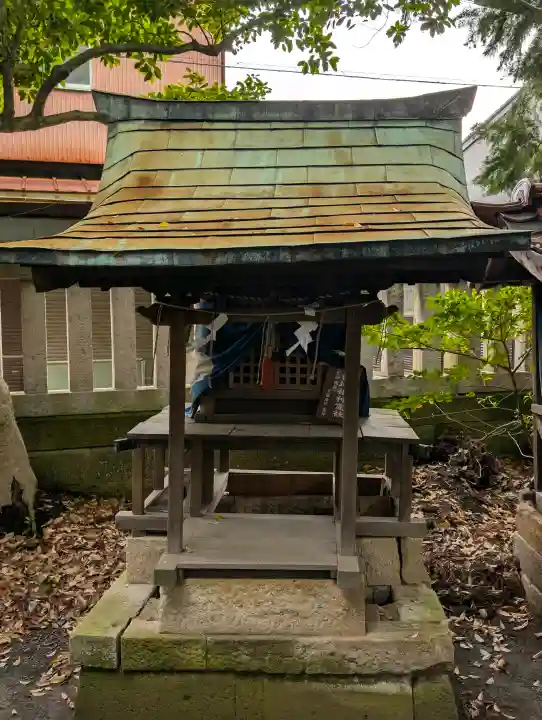菟橋神社の{uncategorized: "未分類", other: "その他", undefined: "問題あり", building: "その他建物", grave: "お墓", sacred_gate: "鳥居", guardian: "狛犬", statue: "像", buddha: "仏像", history: "歴史", nature: "自然", garden: "庭園", animal: "動物", pagoda: "塔", temizu: "手水舎", mountain_gate: "山門・神門", sanctuary: "本殿・本堂", subordinate: "末社・摂社", art: "芸術", scenery: "景色", jizo: "地蔵", ema: "絵馬", goshuin: "御朱印", omikuji: "おみくじ", items: "授与品その他", amulet: "お守り", goshuincho: "御朱印帳", eats: "食事", festival: "お祭り", votive_dance: "神楽", shichigosan: "七五三参", wedding: "結婚式", experience: "体験その他", initially: "初詣", around: "周辺", anti_infection: "感染症対策"}