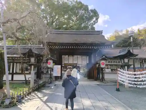 平野神社の{uncategorized: "未分類", other: "その他", undefined: "問題あり", building: "その他建物", grave: "お墓", sacred_gate: "鳥居", guardian: "狛犬", statue: "像", buddha: "仏像", history: "歴史", nature: "自然", garden: "庭園", animal: "動物", pagoda: "塔", temizu: "手水舎", mountain_gate: "山門・神門", sanctuary: "本殿・本堂", subordinate: "末社・摂社", art: "芸術", scenery: "景色", jizo: "地蔵", ema: "絵馬", goshuin: "御朱印", omikuji: "おみくじ", items: "授与品その他", amulet: "お守り", goshuincho: "御朱印帳", eats: "食事", festival: "お祭り", votive_dance: "神楽", shichigosan: "七五三参", wedding: "結婚式", experience: "体験その他", initially: "初詣", around: "周辺", anti_infection: "感染症対策"}