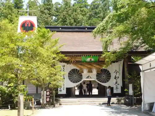 熊野本宮大社の山門