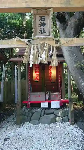 神明神社の末社