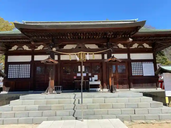 饒津神社の{uncategorized: "未分類", other: "その他", undefined: "問題あり", building: "その他建物", grave: "お墓", sacred_gate: "鳥居", guardian: "狛犬", statue: "像", buddha: "仏像", history: "歴史", nature: "自然", garden: "庭園", animal: "動物", pagoda: "塔", temizu: "手水舎", mountain_gate: "山門・神門", sanctuary: "本殿・本堂", subordinate: "末社・摂社", art: "芸術", scenery: "景色", jizo: "地蔵", ema: "絵馬", goshuin: "御朱印", omikuji: "おみくじ", items: "授与品その他", amulet: "お守り", goshuincho: "御朱印帳", eats: "食事", festival: "お祭り", votive_dance: "神楽", shichigosan: "七五三参", wedding: "結婚式", experience: "体験その他", initially: "初詣", around: "周辺", anti_infection: "感染症対策"}