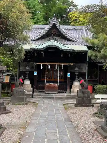 三囲神社の本殿・本堂