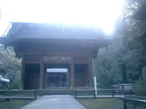 妙本寺の山門・神門
