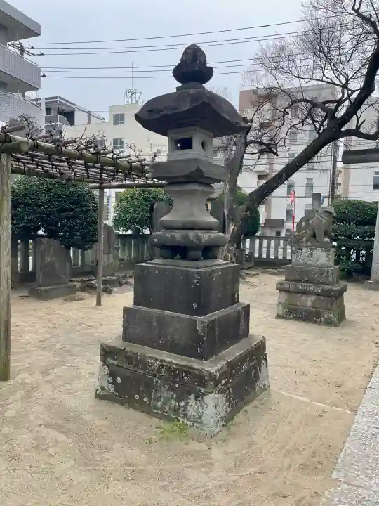 胡録神社の{uncategorized: "未分類", other: "その他", undefined: "問題あり", building: "その他建物", grave: "お墓", sacred_gate: "鳥居", guardian: "狛犬", statue: "像", buddha: "仏像", history: "歴史", nature: "自然", garden: "庭園", animal: "動物", pagoda: "塔", temizu: "手水舎", mountain_gate: "山門・神門", sanctuary: "本殿・本堂", subordinate: "末社・摂社", art: "芸術", scenery: "景色", jizo: "地蔵", ema: "絵馬", goshuin: "御朱印", omikuji: "おみくじ", items: "授与品その他", amulet: "お守り", goshuincho: "御朱印帳", eats: "食事", festival: "お祭り", votive_dance: "神楽", shichigosan: "七五三参", wedding: "結婚式", experience: "体験その他", initially: "初詣", around: "周辺", anti_infection: "感染症対策"}