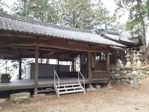 村上神社の本殿