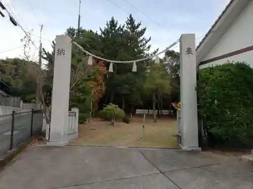 三社神社の鳥居