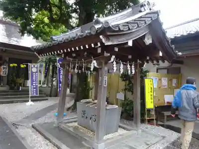蛇窪神社の手水舎