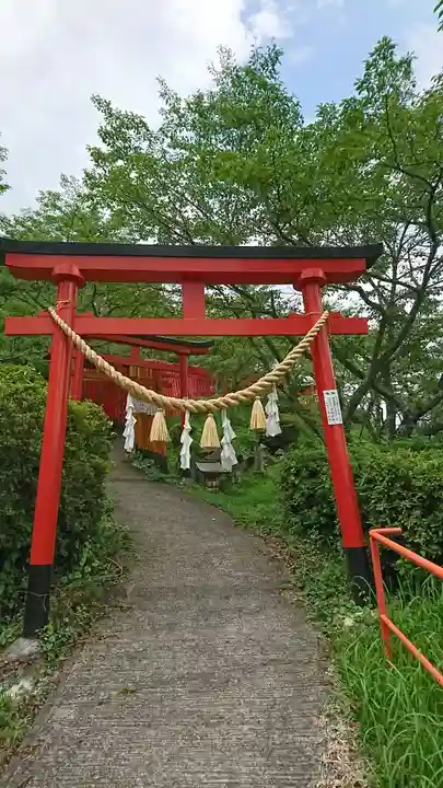 扇森稲荷神社の鳥居