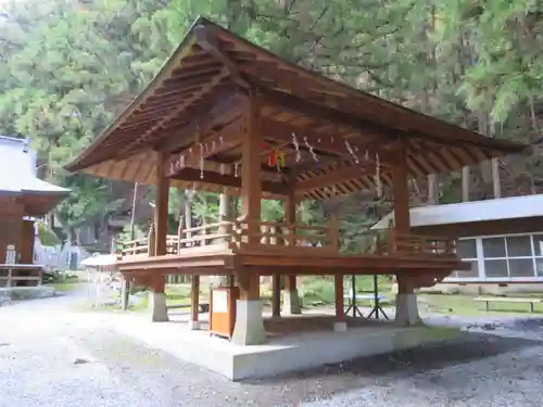 甲斐駒ヶ岳神社の建物その他