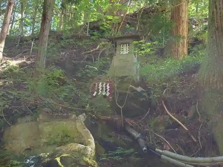 大嶽山那賀都神社(山梨県)