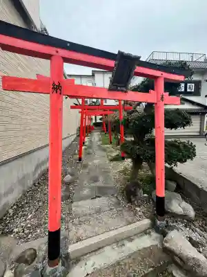疣庄大明神の{uncategorized: "未分類", other: "その他", undefined: "問題あり", building: "その他建物", grave: "お墓", sacred_gate: "鳥居", guardian: "狛犬", statue: "像", buddha: "仏像", history: "歴史", nature: "自然", garden: "庭園", animal: "動物", pagoda: "塔", temizu: "手水舎", mountain_gate: "山門・神門", sanctuary: "本殿・本堂", subordinate: "末社・摂社", art: "芸術", scenery: "景色", jizo: "地蔵", ema: "絵馬", goshuin: "御朱印", omikuji: "おみくじ", items: "授与品その他", amulet: "お守り", goshuincho: "御朱印帳", eats: "食事", festival: "お祭り", votive_dance: "神楽", shichigosan: "七五三参", wedding: "結婚式", experience: "体験その他", initially: "初詣", around: "周辺", anti_infection: "感染症対策"}