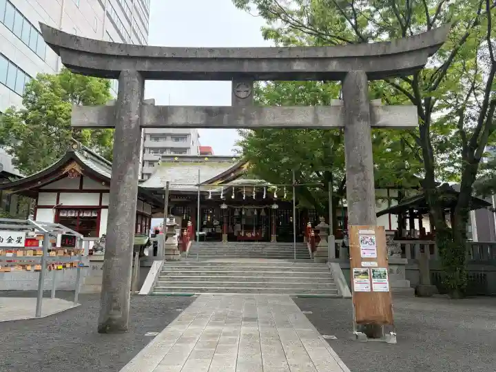 松原神社の{uncategorized: "未分類", other: "その他", undefined: "問題あり", building: "その他建物", grave: "お墓", sacred_gate: "鳥居", guardian: "狛犬", statue: "像", buddha: "仏像", history: "歴史", nature: "自然", garden: "庭園", animal: "動物", pagoda: "塔", temizu: "手水舎", mountain_gate: "山門・神門", sanctuary: "本殿・本堂", subordinate: "末社・摂社", art: "芸術", scenery: "景色", jizo: "地蔵", ema: "絵馬", goshuin: "御朱印", omikuji: "おみくじ", items: "授与品その他", amulet: "お守り", goshuincho: "御朱印帳", eats: "食事", festival: "お祭り", votive_dance: "神楽", shichigosan: "七五三参", wedding: "結婚式", experience: "体験その他", initially: "初詣", around: "周辺", anti_infection: "感染症対策"}