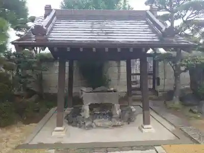 神崎寺(開運水戸不動尊)の手水舎