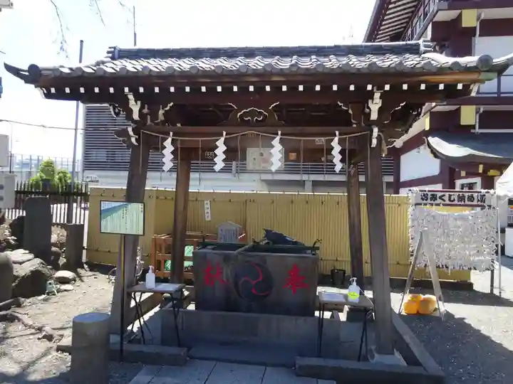 羽田神社の手水舎