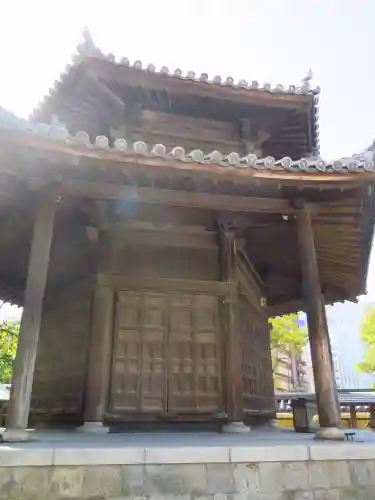 東長寺の本殿・本堂