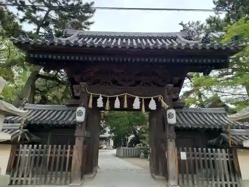 高砂神社の山門・神門