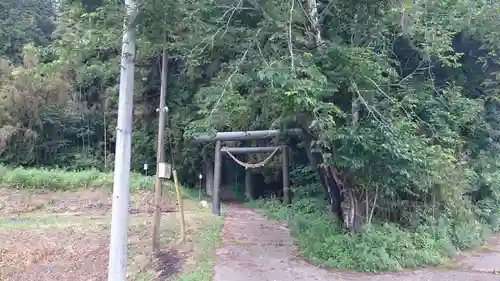 湯泉神社の鳥居