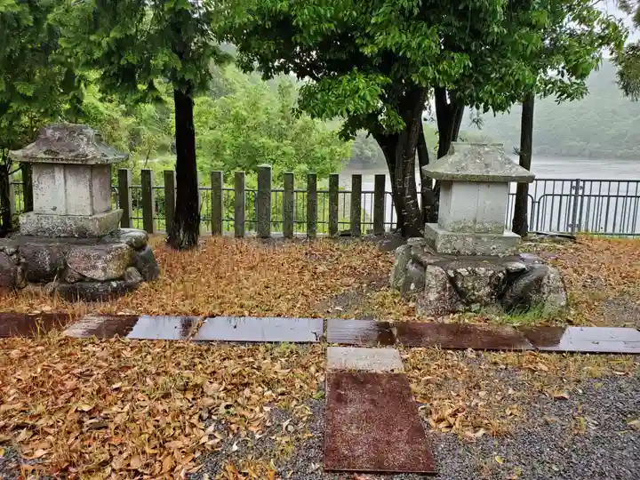 衝原大歳神社の末社・摂社