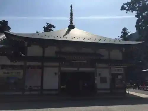 比叡山延暦寺の本殿・本堂