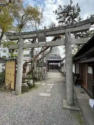 龍王宮秀郷社（橋守神社）(滋賀県)