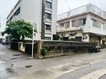 龍宮の御嶽の{uncategorized: "未分類", other: "その他", undefined: "問題あり", building: "その他建物", grave: "お墓", sacred_gate: "鳥居", guardian: "狛犬", statue: "像", buddha: "仏像", history: "歴史", nature: "自然", garden: "庭園", animal: "動物", pagoda: "塔", temizu: "手水舎", mountain_gate: "山門・神門", sanctuary: "本殿・本堂", subordinate: "末社・摂社", art: "芸術", scenery: "景色", jizo: "地蔵", ema: "絵馬", goshuin: "御朱印", omikuji: "おみくじ", items: "授与品その他", amulet: "お守り", goshuincho: "御朱印帳", eats: "食事", festival: "お祭り", votive_dance: "神楽", shichigosan: "七五三参", wedding: "結婚式", experience: "体験その他", initially: "初詣", around: "周辺", anti_infection: "感染症対策"}