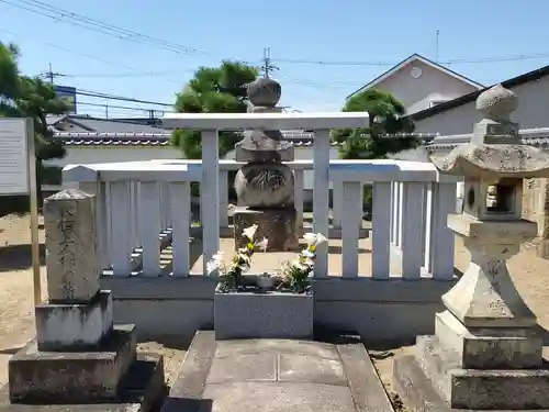 教信寺のお墓