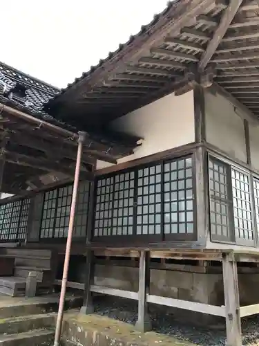 霊感寺の本殿