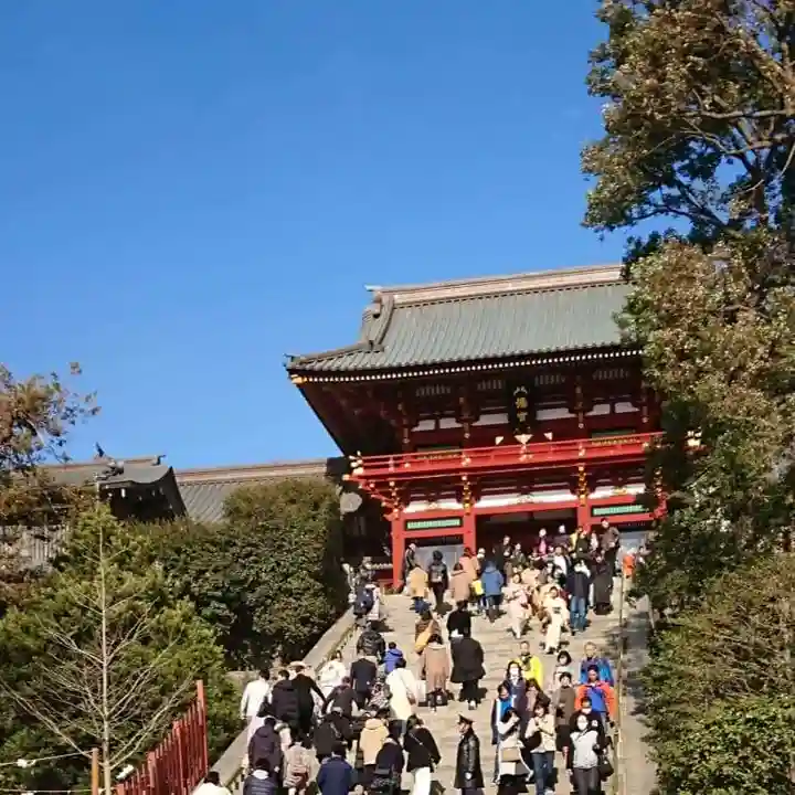 鶴岡八幡宮の山門・神門
