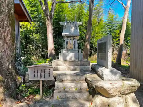 下新川神社の末社