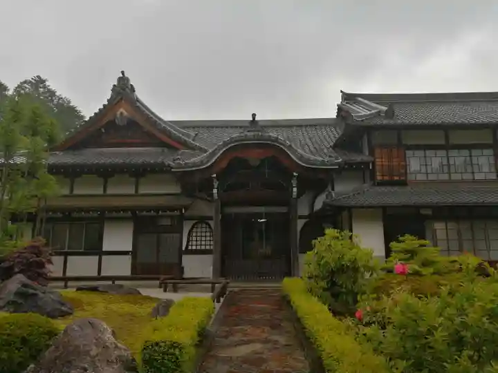 延算寺の本殿・本堂