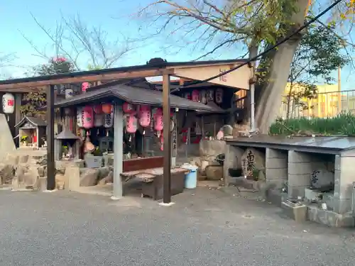 雪御所地蔵尊の本殿・本堂