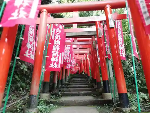 佐助稲荷神社の鳥居