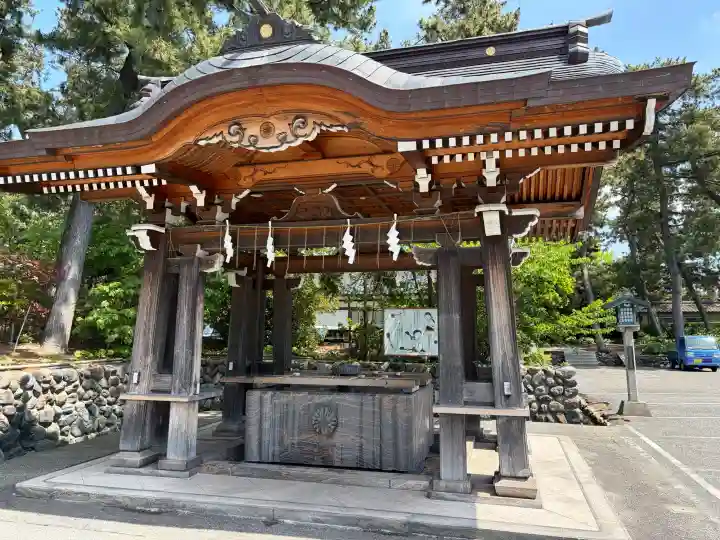 新潟縣護國神社の{uncategorized: "未分類", other: "その他", undefined: "問題あり", building: "その他建物", grave: "お墓", sacred_gate: "鳥居", guardian: "狛犬", statue: "像", buddha: "仏像", history: "歴史", nature: "自然", garden: "庭園", animal: "動物", pagoda: "塔", temizu: "手水舎", mountain_gate: "山門・神門", sanctuary: "本殿・本堂", subordinate: "末社・摂社", art: "芸術", scenery: "景色", jizo: "地蔵", ema: "絵馬", goshuin: "御朱印", omikuji: "おみくじ", items: "授与品その他", amulet: "お守り", goshuincho: "御朱印帳", eats: "食事", festival: "お祭り", votive_dance: "神楽", shichigosan: "七五三参", wedding: "結婚式", experience: "体験その他", initially: "初詣", around: "周辺", anti_infection: "感染症対策"}