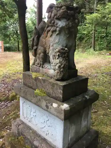 八幡神社の狛犬