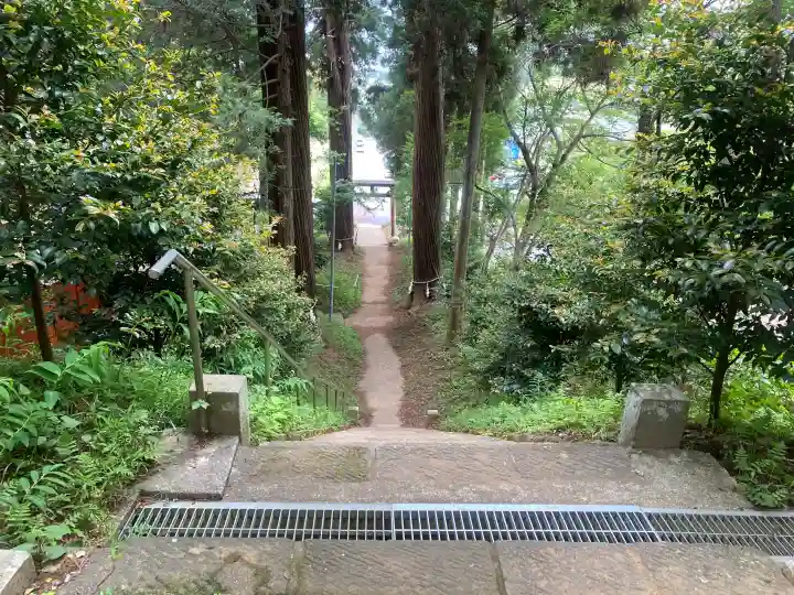 八幡神社の{uncategorized: "未分類", other: "その他", undefined: "問題あり", building: "その他建物", grave: "お墓", sacred_gate: "鳥居", guardian: "狛犬", statue: "像", buddha: "仏像", history: "歴史", nature: "自然", garden: "庭園", animal: "動物", pagoda: "塔", temizu: "手水舎", mountain_gate: "山門・神門", sanctuary: "本殿・本堂", subordinate: "末社・摂社", art: "芸術", scenery: "景色", jizo: "地蔵", ema: "絵馬", goshuin: "御朱印", omikuji: "おみくじ", items: "授与品その他", amulet: "お守り", goshuincho: "御朱印帳", eats: "食事", festival: "お祭り", votive_dance: "神楽", shichigosan: "七五三参", wedding: "結婚式", experience: "体験その他", initially: "初詣", around: "周辺", anti_infection: "感染症対策"}
