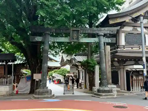 湯島天満宮の{uncategorized: "未分類", other: "その他", undefined: "問題あり", building: "その他建物", grave: "お墓", sacred_gate: "鳥居", guardian: "狛犬", statue: "像", buddha: "仏像", history: "歴史", nature: "自然", garden: "庭園", animal: "動物", pagoda: "塔", temizu: "手水舎", mountain_gate: "山門・神門", sanctuary: "本殿・本堂", subordinate: "末社・摂社", art: "芸術", scenery: "景色", jizo: "地蔵", ema: "絵馬", goshuin: "御朱印", omikuji: "おみくじ", items: "授与品その他", amulet: "お守り", goshuincho: "御朱印帳", eats: "食事", festival: "お祭り", votive_dance: "神楽", shichigosan: "七五三参", wedding: "結婚式", experience: "体験その他", initially: "初詣", around: "周辺", anti_infection: "感染症対策"}