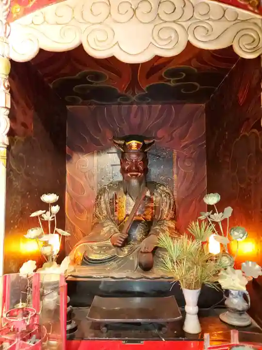 全興寺の{uncategorized: "未分類", other: "その他", undefined: "問題あり", building: "その他建物", grave: "お墓", sacred_gate: "鳥居", guardian: "狛犬", statue: "像", buddha: "仏像", history: "歴史", nature: "自然", garden: "庭園", animal: "動物", pagoda: "塔", temizu: "手水舎", mountain_gate: "山門・神門", sanctuary: "本殿・本堂", subordinate: "末社・摂社", art: "芸術", scenery: "景色", jizo: "地蔵", ema: "絵馬", goshuin: "御朱印", omikuji: "おみくじ", items: "授与品その他", amulet: "お守り", goshuincho: "御朱印帳", eats: "食事", festival: "お祭り", votive_dance: "神楽", shichigosan: "七五三参", wedding: "結婚式", experience: "体験その他", initially: "初詣", around: "周辺", anti_infection: "感染症対策"}