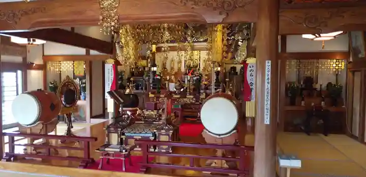 実台寺の本殿・本堂