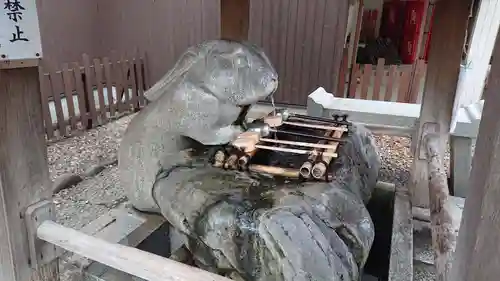 調神社の手水舎